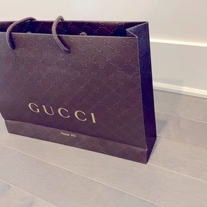 Gucci shopping bag